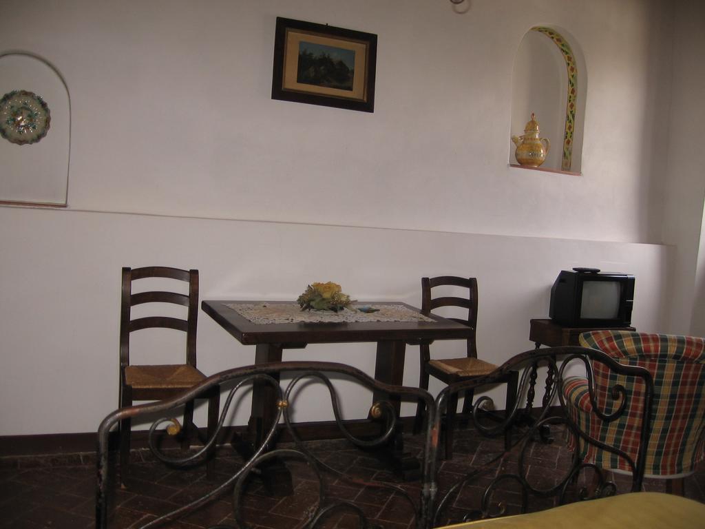 Residenza d'Epoca Il Cassero Lucignano Esterno foto